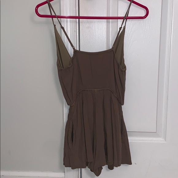 Romper - Picture 2 of 2